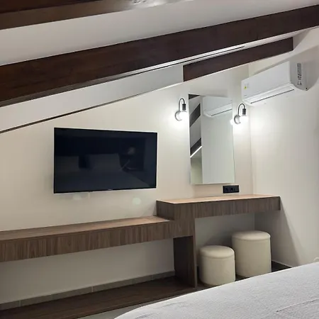 Rock&seaview * Livanátai