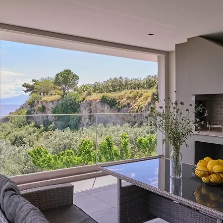 Rock&seaview Ливанатес