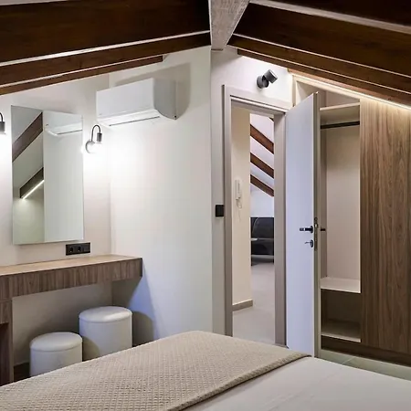 Rock&seaview Апартаменты Ливанатес