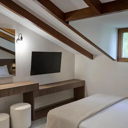 Апартаменты Rock&seaview Ливанатес