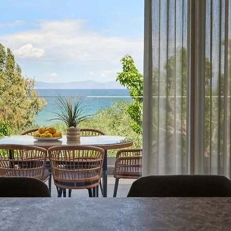 Rock&seaview Ливанатес